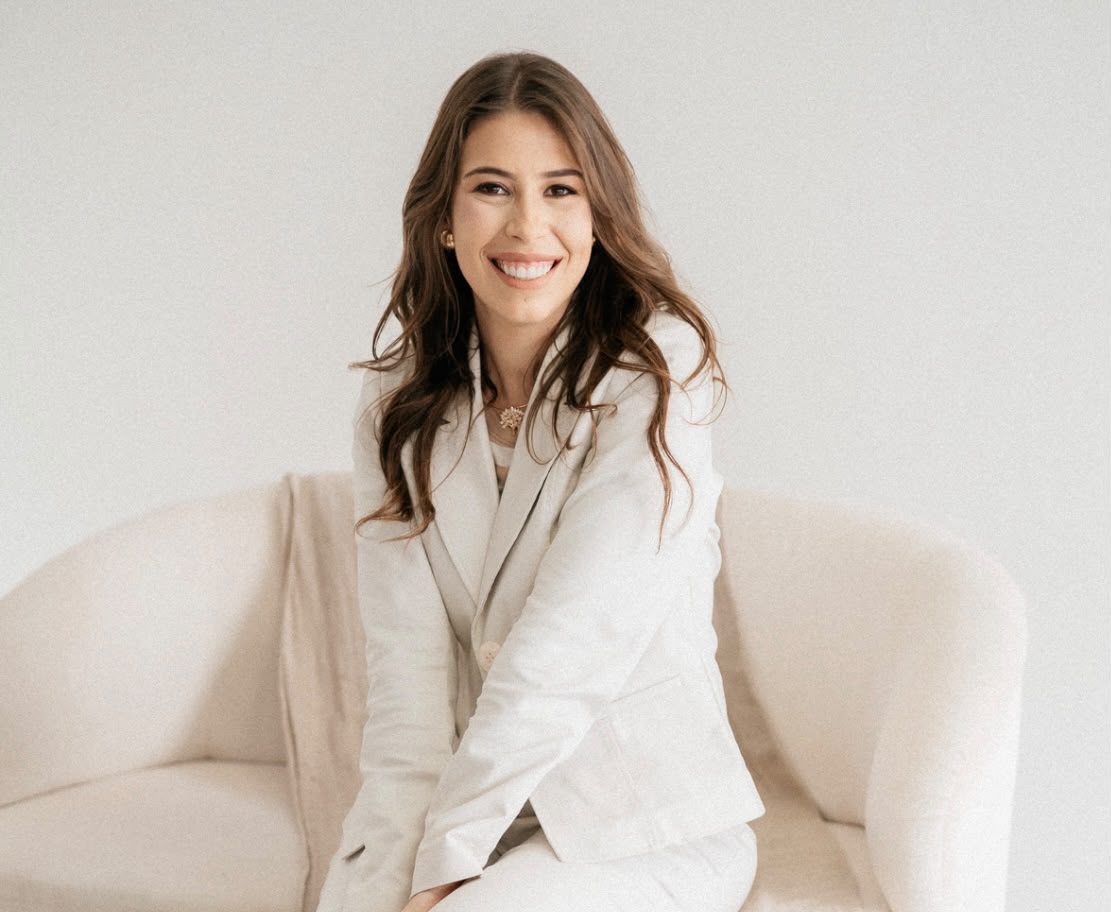 Profa. Isadora Veiga Jardim